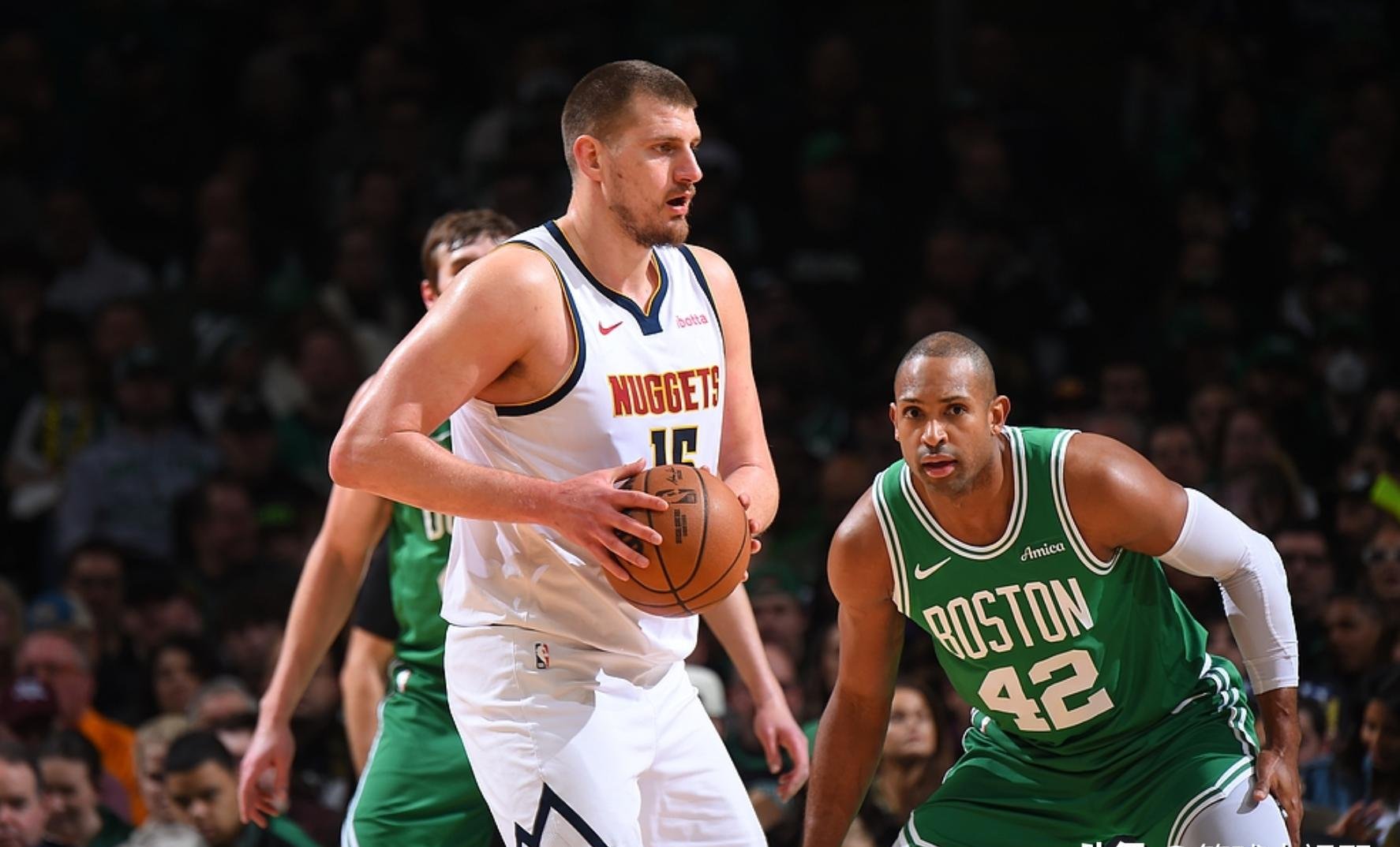 爱游戏官方关于加时末段波士顿凯尔特人刷新队史纪录：法国杯节点到来，气氛紧张，更衣室氛围转暖的信息